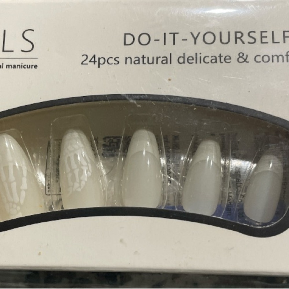 White Almond Shaped Press on Nails Skeleton